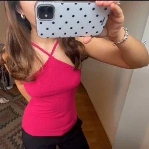 Rosa topp från Cubus