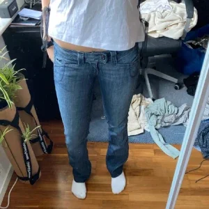 Blå Pepe jeans med låg midja