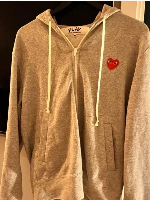 Comme des garcons hoodie
