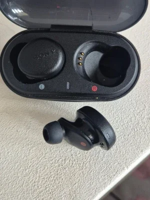 Sony svarta trådlösa in-ear hörlurar