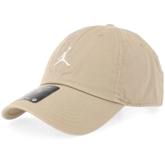 Jordan - Beis unconstructed Gorra - Jordan Club Cap Washed Jumpman Khaki/Sail Dad Cap @ Hatstore