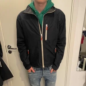 Helly Hansen jacka