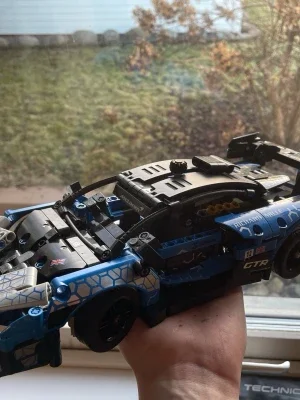 LEGO Technic McLaren Senna GTR bil