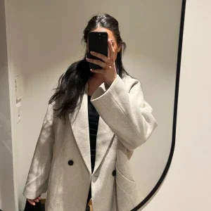 Beige ull kappa