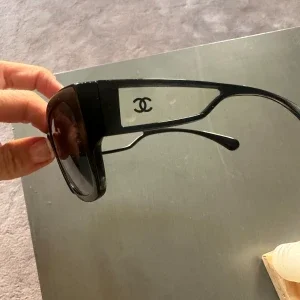 Chanel glasögon