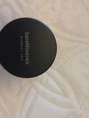 bareMinerals Mineral Veil Foundation