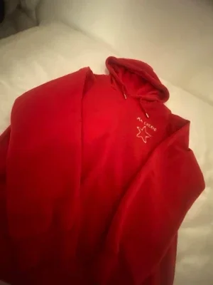 Ma Cherie hoodie från Gina