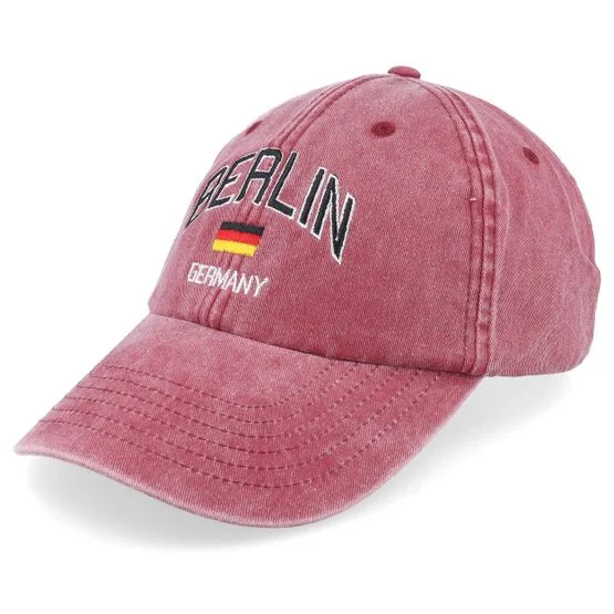 Iconic - Rot Unconstructed Cap - Berlin Germany Washed Red Dad Cap @ Hatstore
