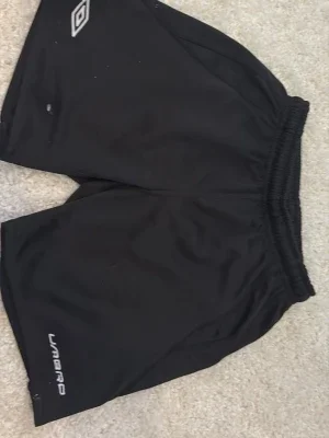 Svarta shorts från Umbro