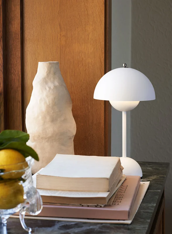 &tradition Flowerpot VP9 oppladbar bordlampe H30 - matt hvit