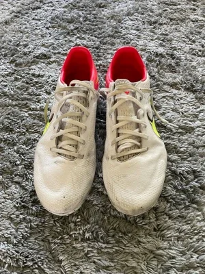 Nike Tiempo legend 9 PRO motivation pack forbollsskor