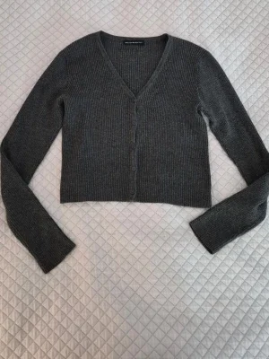 Grå cardigan Brandy Melville