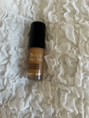 Too Faced Born This Way Concealer