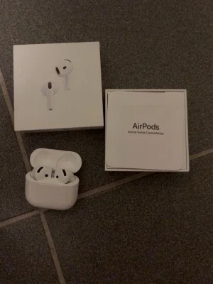 AirPods gen 4