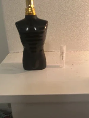 Svart parfym Jean Paul Gaultier Le Male