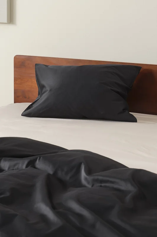 Jotex - Satin Satijnen Kussensloop Zwart Zwart - ZACK - Koop Kussenslopen bij Jotex