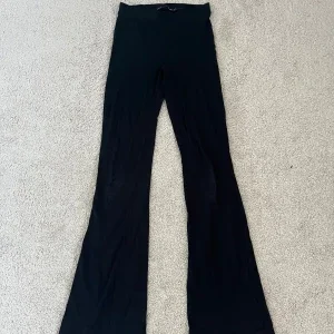 Vanliga svarta tights