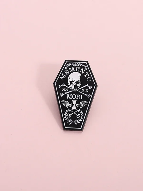 AliExpress - Memento Mori crâne émail broche gothique squelette cercueil Halloween broche revers sac à dos Badge bijoux accessoires cadeau pour amis
