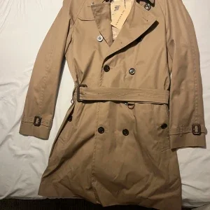 Beige trenchcoat från Burberry