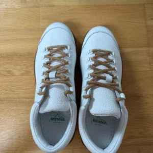 Vita sneakers från Diemme