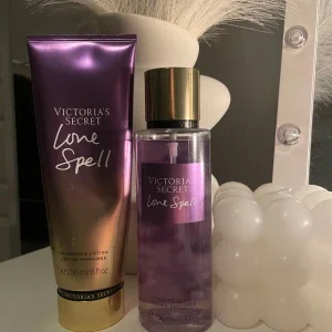 Victoria secret parfym+lotion