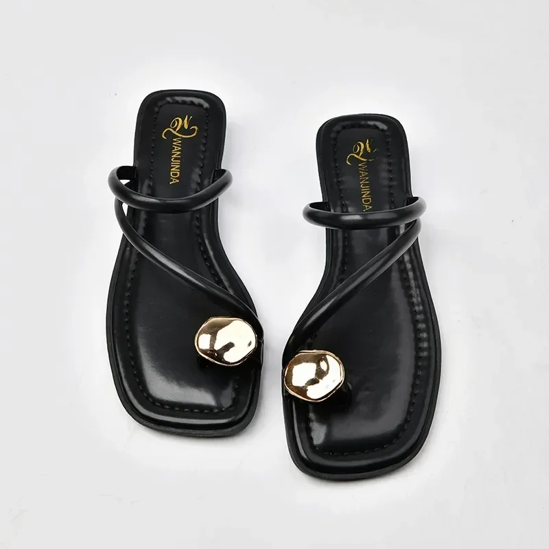 AliExpress - Sandales femme chaussures de luxe pour femmes tongs femme randonnée sandale Mules chaussons pour femmes pantoufle chaussures d'été vente