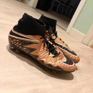 Nike Hypervenom fotbollsskor brons/svart