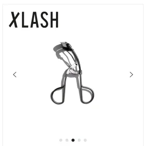Ögonfransböjare i metall från Xlash