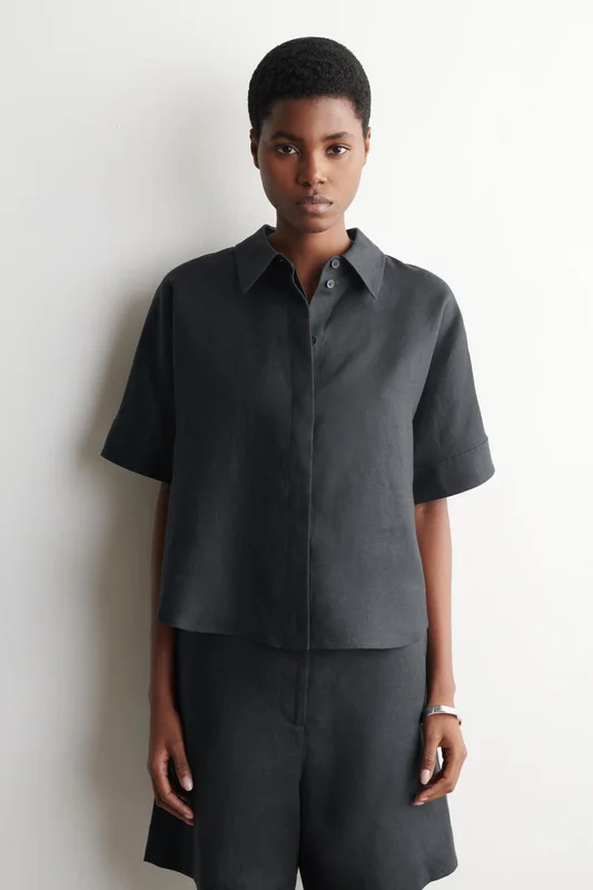 COS Women's Oversized Short-Sleeve Linen Shirt in Black