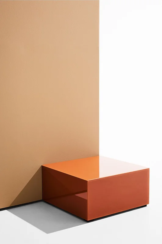 Pastill - Pop bord i farget glass 60x60 cm - Brun - Sofabord - Fra Homeroom