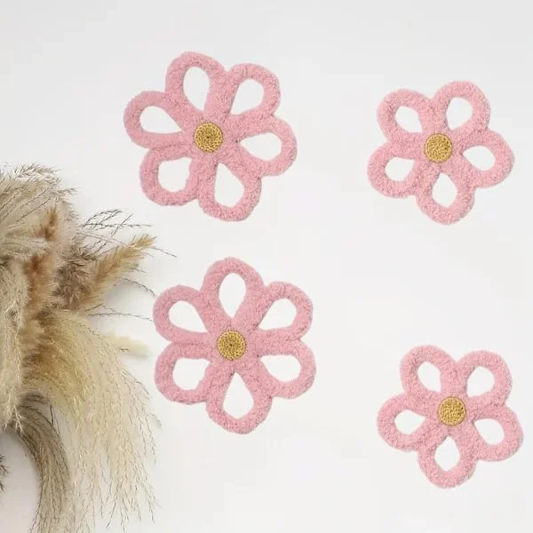 4-pack bohemiska tusensköna väggdekorationer - handvävda blommiga väggdekorationer, perfekt för barnkammare, kontor och som jul-/halloweenpresent rosa