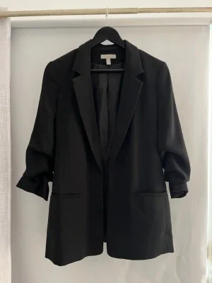 Svart oversized kavaj från H&M