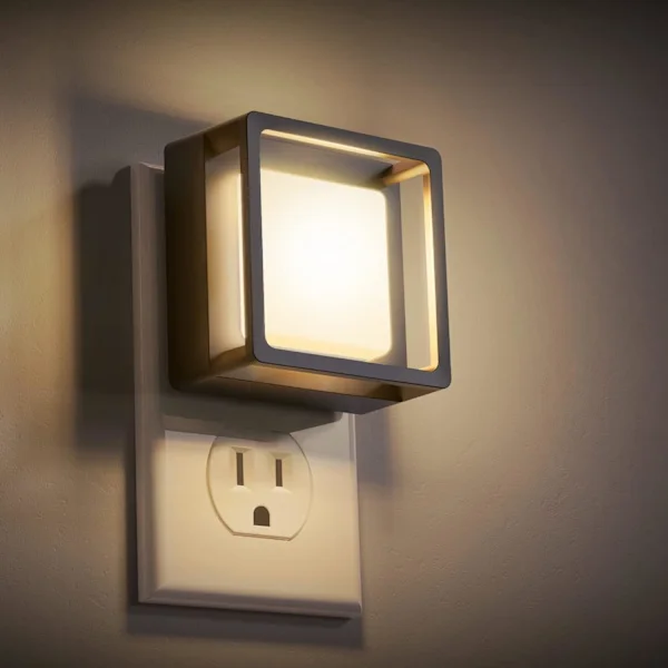 LED-yövalo, seinään asennettava yövalo [2 kpl], hämärätunnistimella, himmennettävä yövalo, säädettävä kirkkaus, pehmeä valkoinen valo.
