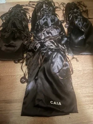 Tomma Caia satinpåsar (1-24)