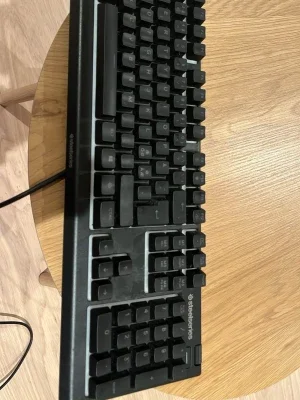 SteelSeries svart mekaniskt tangentbord