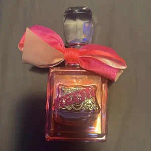 Juicy Couture parfym med rosett