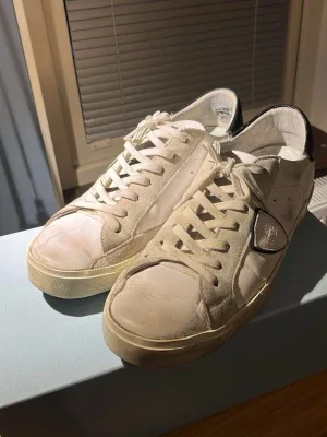 Philippe Model vita sneakers herr 44