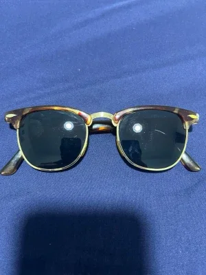 Bruna clubmaster solglasögon