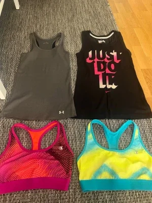 Träningslinnen & sport-bh från Nike, Under Armour & Champion
