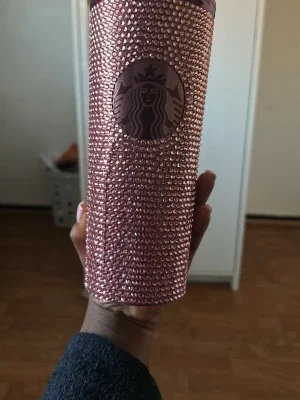 Rosa Starbucks termos med strass