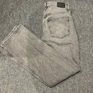 Gina tricot full length flare jeans