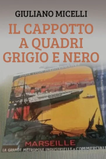 Il cappotto a quadri grigio e nero Giuliano Micelli