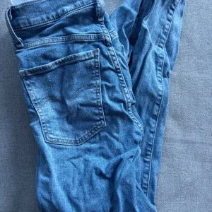 Levis jeans