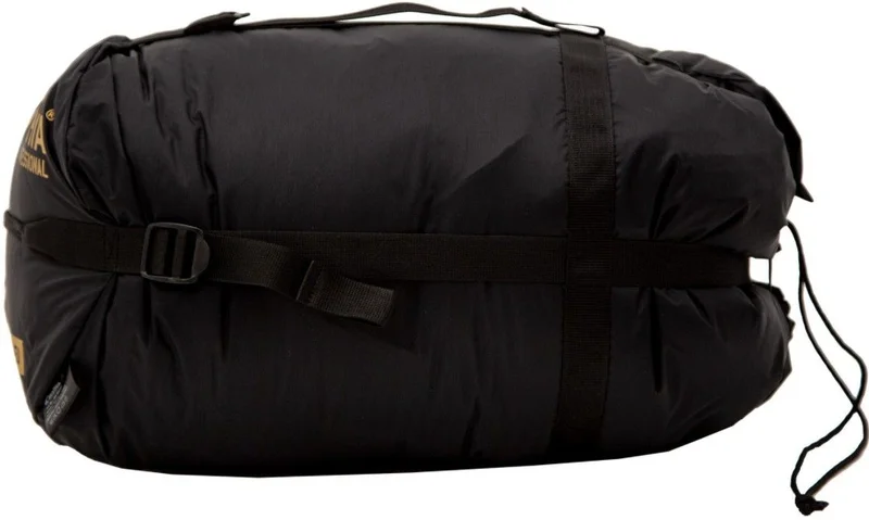 Carinthia Kompressions Bag M 20x44 cm Black