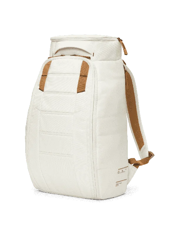 Db - Hugger Backpack 25L Oatmilk