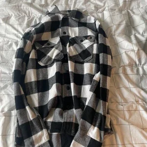 Rutig dickies skjorta
