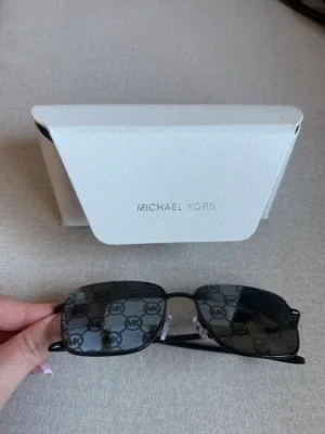 Michael Kors solglasögon