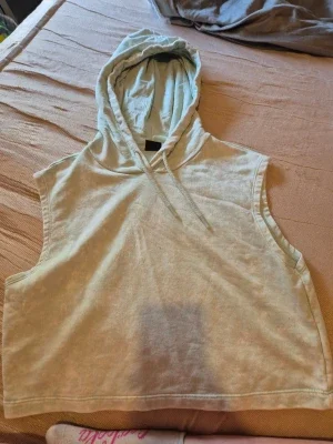 Ärmlös hoodie