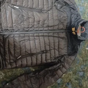 Grå Parajumpers pufferjacka herr