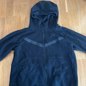 Nike tech fleece